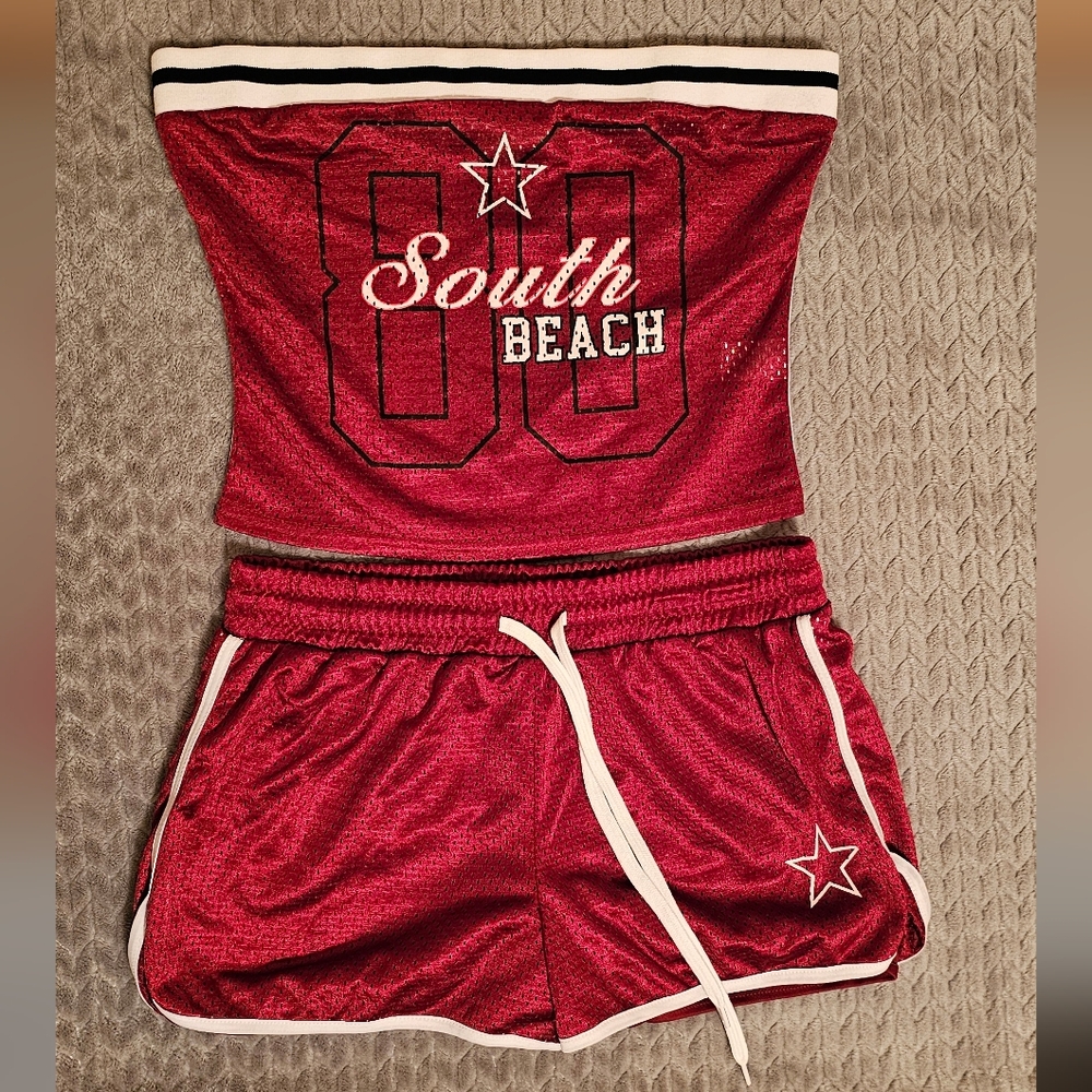 Derek Heart Size L Tube Top And Shorts Set Red Jersey
